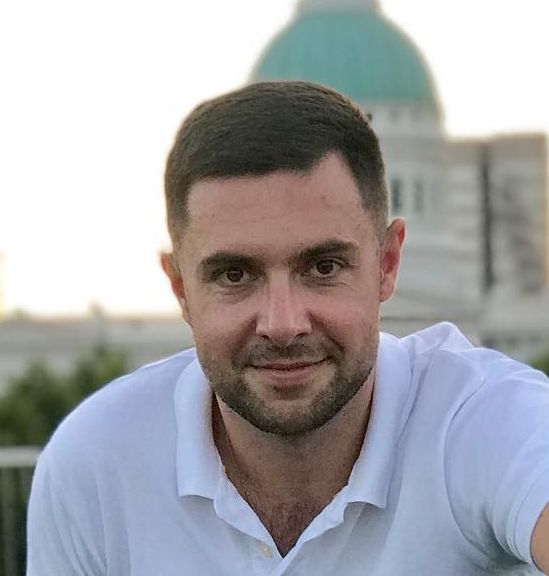Євгеній Сапіженко