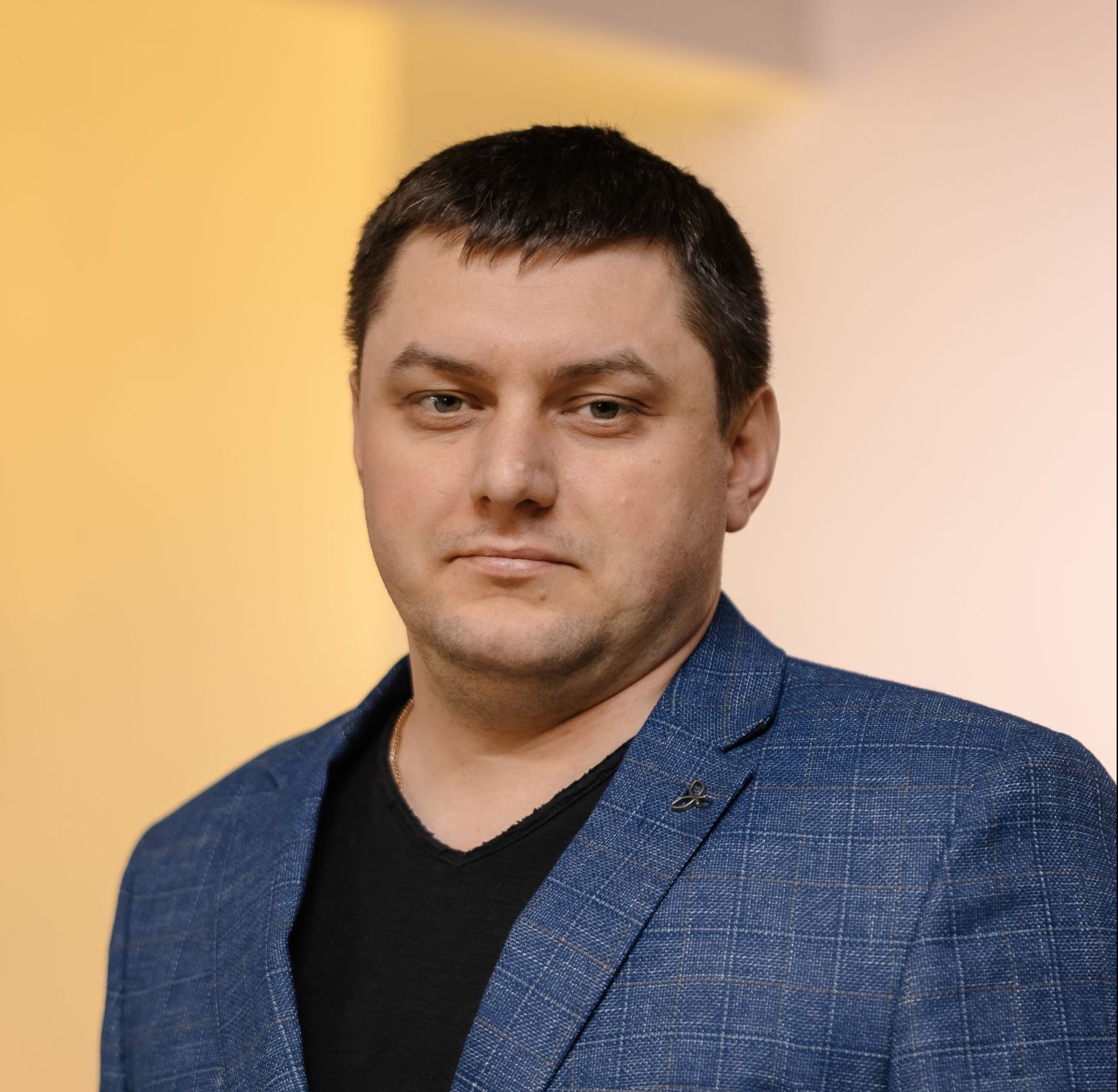 Максим Кравцов